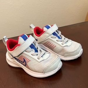 Nike toddler boy tennis shoes size 7